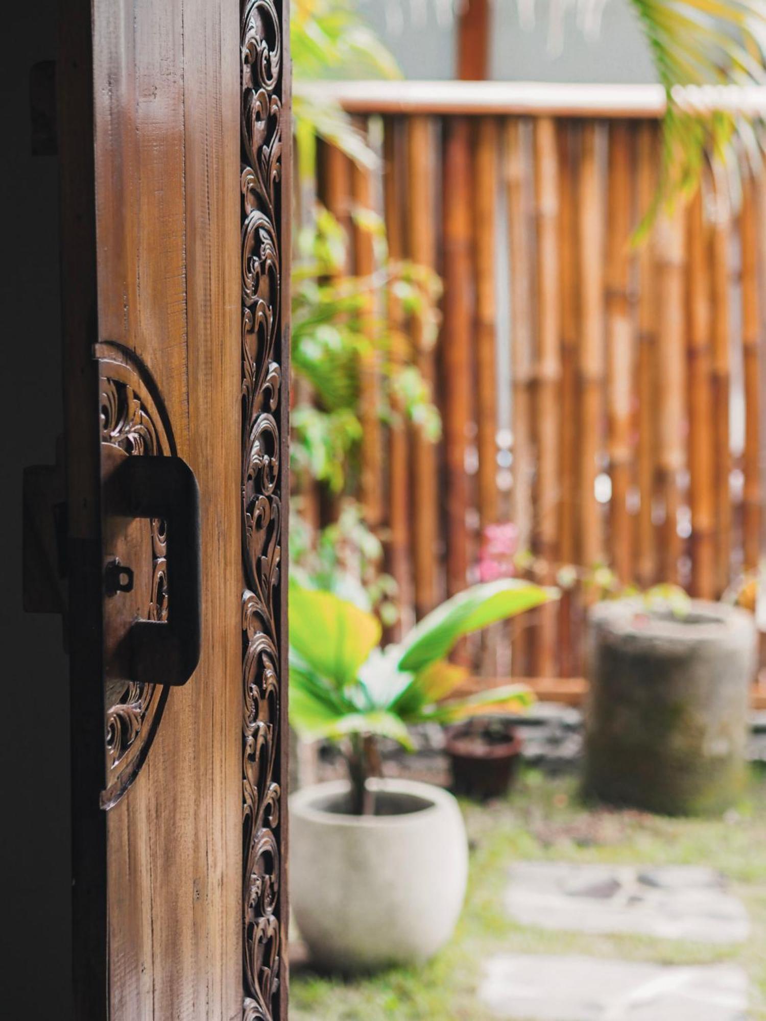 Secret Spot Surf And Stay Kuta  Eksteriør billede